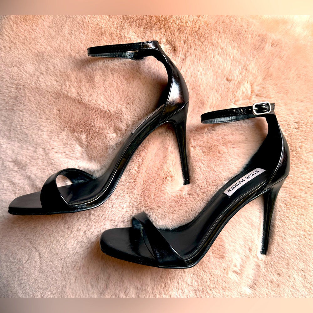 Steve Madden Kassandra Sandals